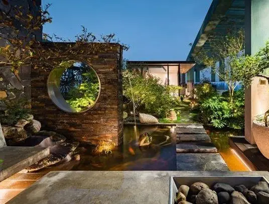 Thiết kế hồ cá koi - Lối đi riêng cho không gian sống đẳng cấp
