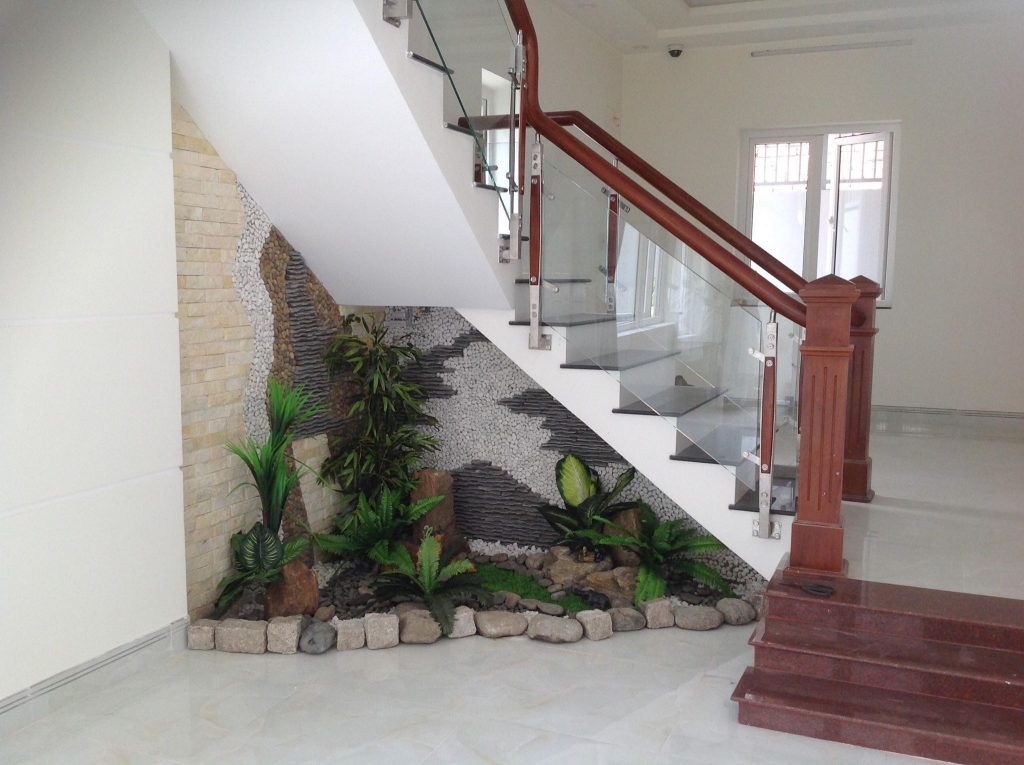 Bí quyết tạo không gian sinh động với Tiểu cảnh khô gầm cầu thang