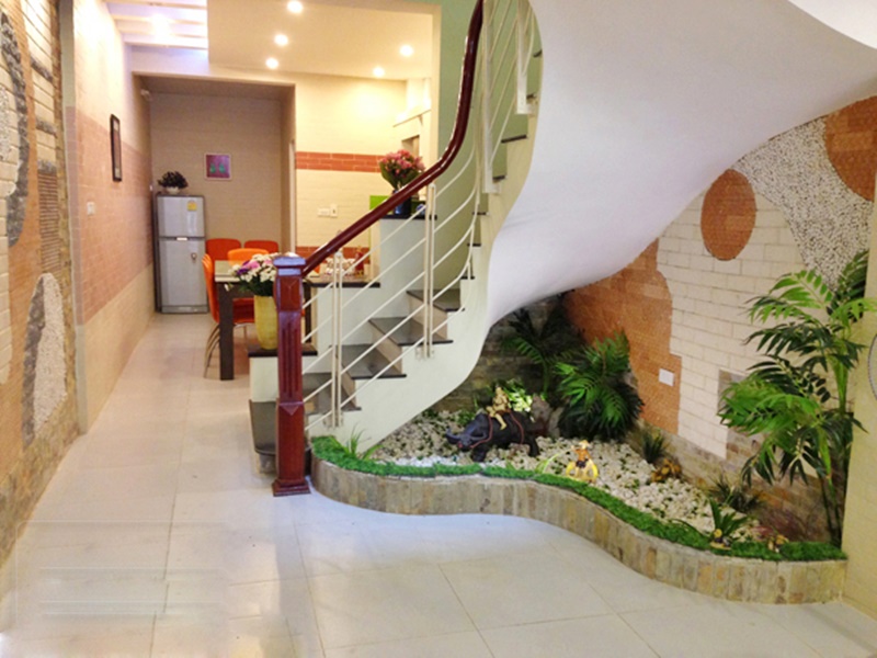 Tiểu cảnh dưới cầu thang - Bí quyết tạo điểm nhấn cho không gian sống của bạn